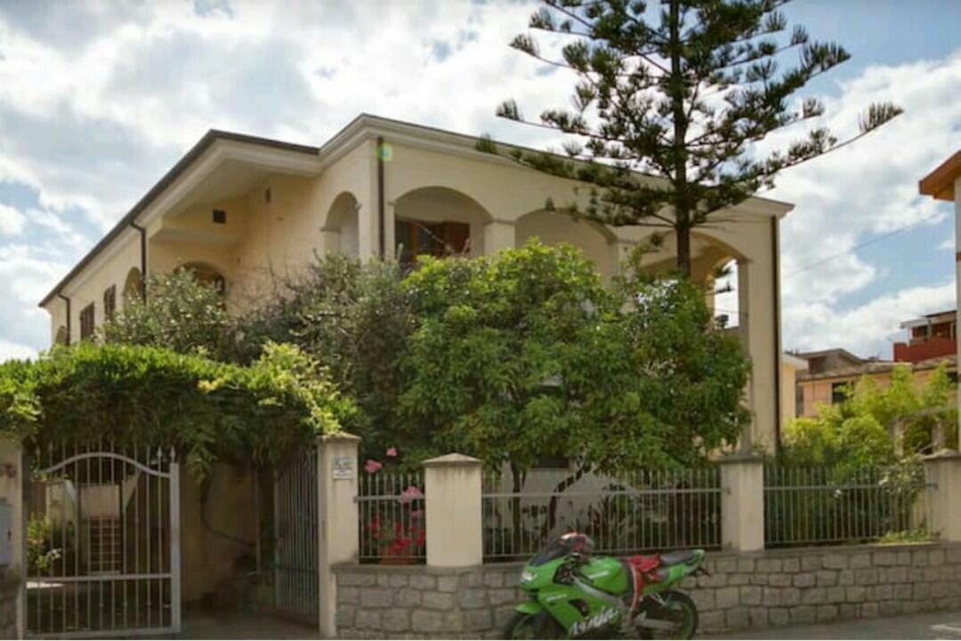 Il Comandante Villa Santa Maria Navarrese Eksteriør bilde